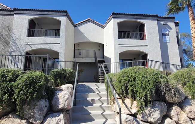 SEVEN HILLS 1 BED/1 BATH CONDO