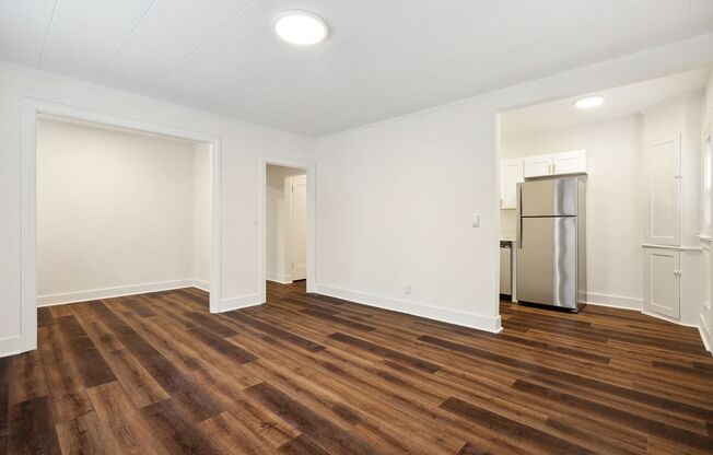1 bed, 1 bath, 685 sqft, $2,100