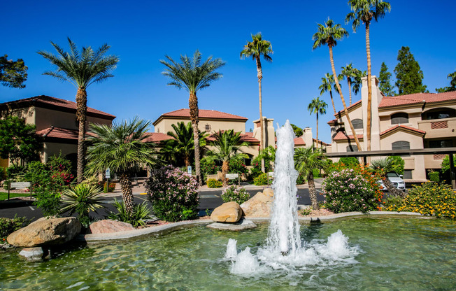 Luxury Apartments Scottsdale Hayden with Beautiful Landscaping