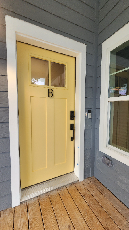 435 ELM ST