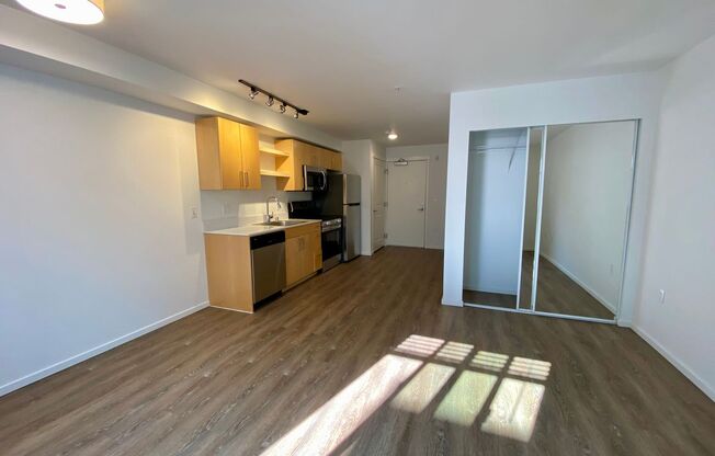 Studio, 1 bath, 170 sqft, $1,755, Unit 2406-A