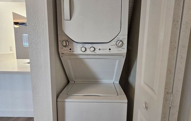 1 bed, 1 bath, 580 sqft, $1,150, Unit 223