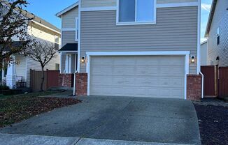 3 Bd / 2.5 Ba Renton Home