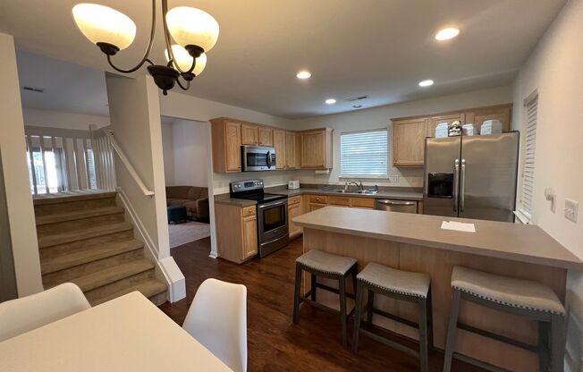 2 Bedroom 2.5 Bath Furnished Townhome in Beresford Commons - Wando, Charleston