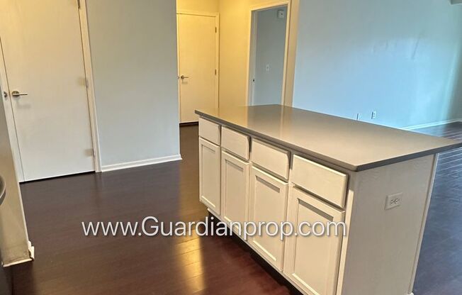 2 beds, 2 baths, $1,599, Unit APARTMENT 309