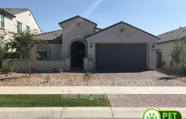 9657 E THORNBUSH AVE