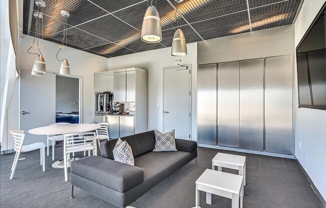 1 bed, 1 bath, $2,850