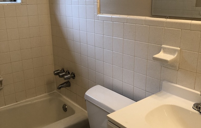 3 beds, 1 bath, $1,721