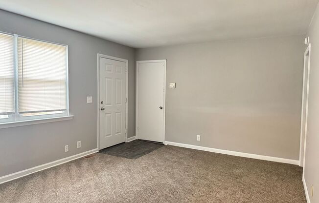 3 beds, 1 bath, $1,295