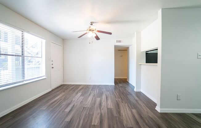 1 bed, 1 bath, 501 sqft, $749, Unit 102