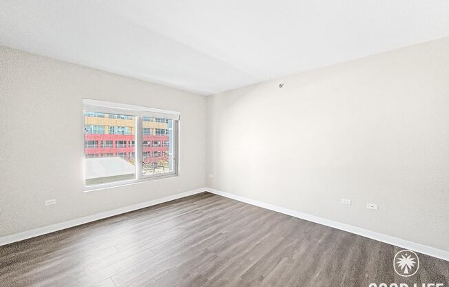 2 beds, 1 bath, $2,850, Unit Unit 710