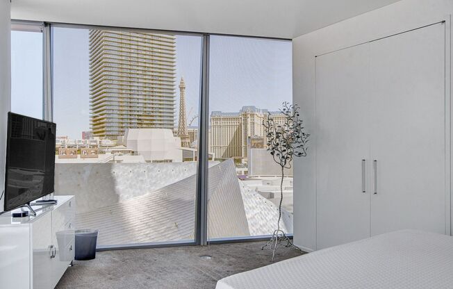 2 beds, 2 baths, $4,400, Unit # 802
