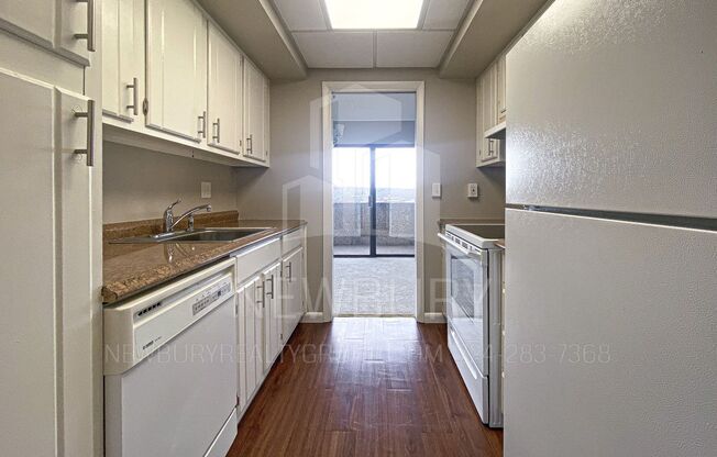 2 beds, 2 baths, 940 sqft, $1,395, Unit TH 907