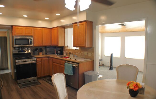 2 beds, 2 baths, $2,450