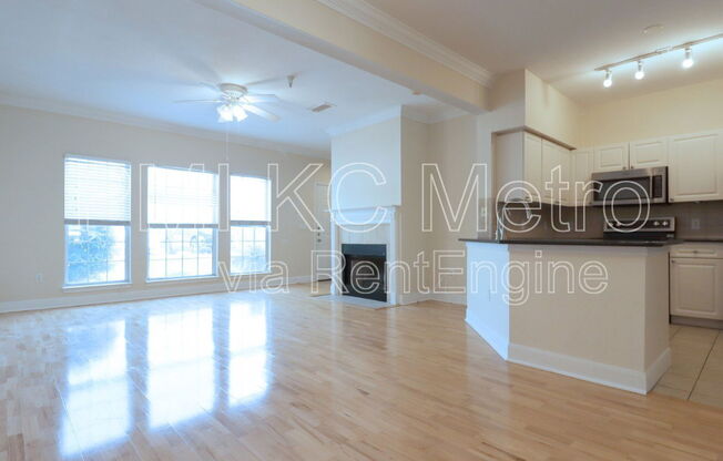 11624 TOMAHAWK CRK PKWY