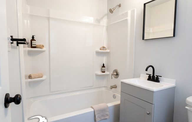 1 bed, 1 bath, 640 sqft, $965