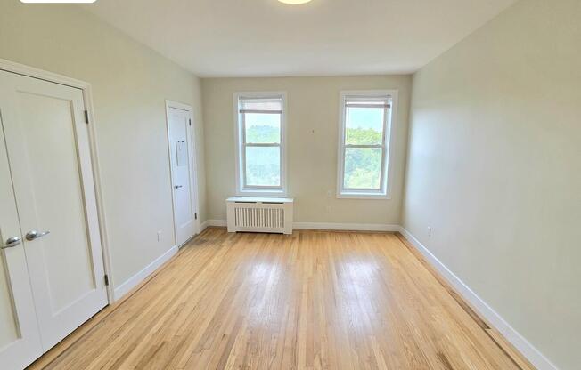 3 beds, 1.5 baths, 1,100 sqft, $4,587, Unit 52A
