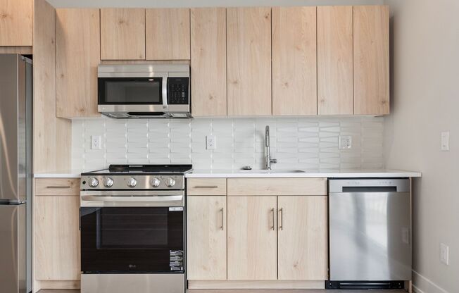 Studio, 1 bath, 360 sqft, $1,515, Unit Unit 614
