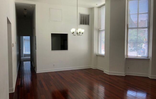 2 beds, 2 baths, 1,350 sqft, $1,695, Unit 1E