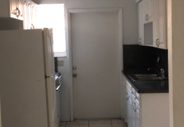 2232 NE 171 ST