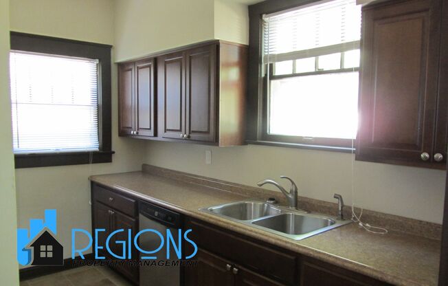 3 beds, 2 baths, $1,825