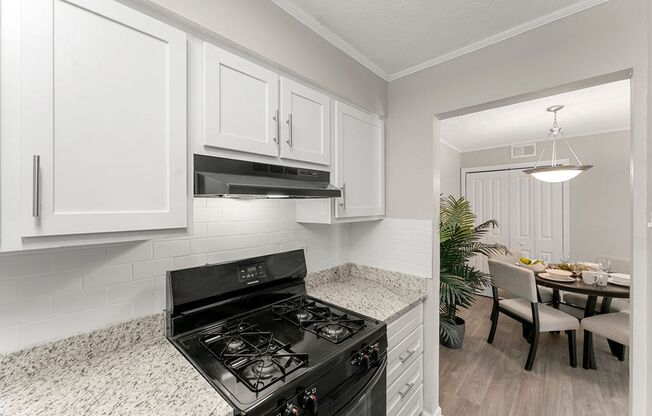 2 beds, 1 bath, 907 sqft, $1,070, Unit C38