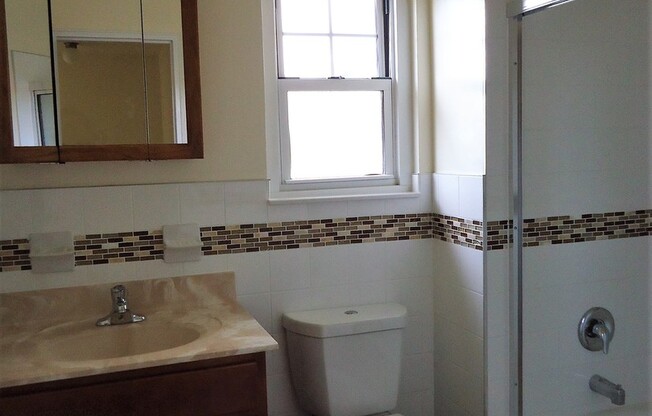 1 bed, 1 bath, 725 sqft, $1,610, Unit 0702