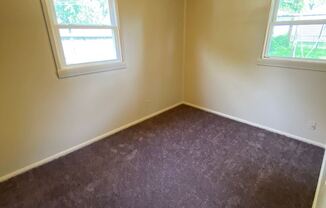 4835 Bowser Av.