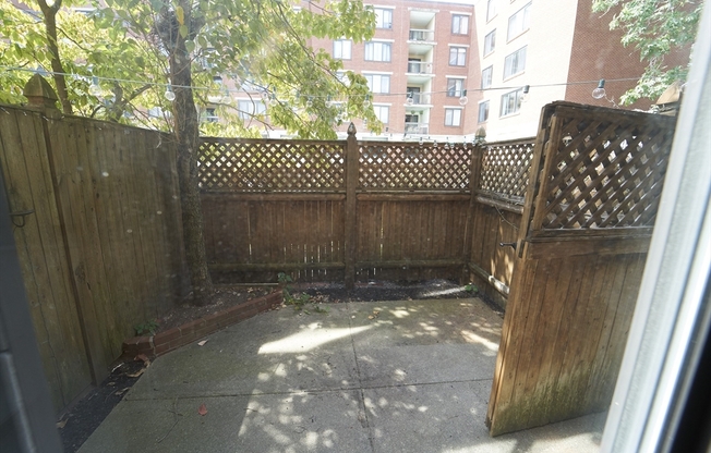 3 beds, 3.5 baths, 1,900 sqft, $4,800, Unit TH-3