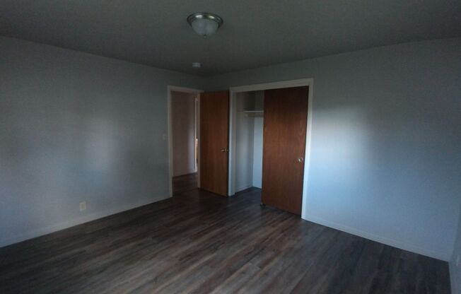 3 beds, 2 baths, $2,300