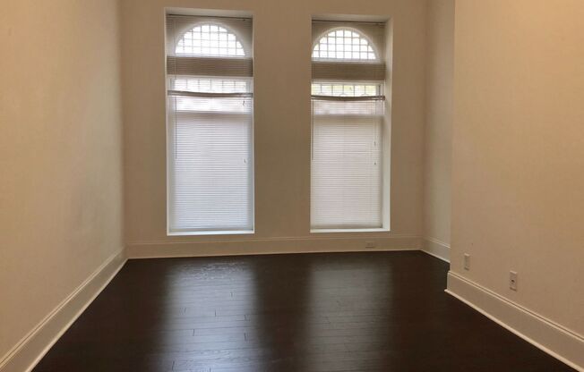 Studio, 1 bath, $800, Unit 1038-1B