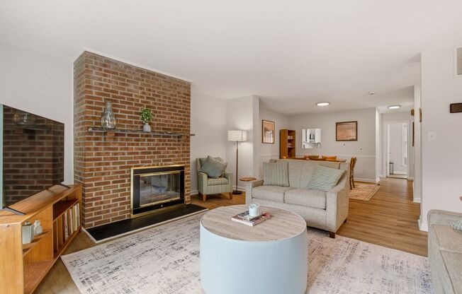 Furnished Arlington Townhouse for Rent- Garage Parking, Amazing Location