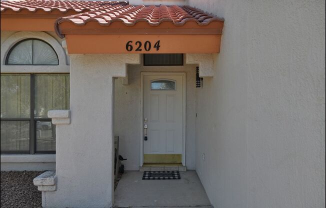 3 beds, 2 baths, $2,100