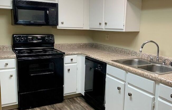 1 bed, 1 bath, 750 sqft, $1,595, Unit 610