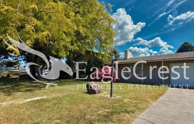3 Bedroom 2 Bathroom Single Family Home With Great Outdoor Space!!