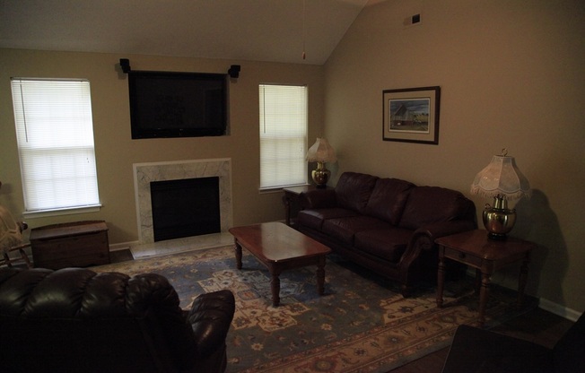 3 beds, 2 baths, $1,625