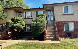 2322 S CHEROKEE ST