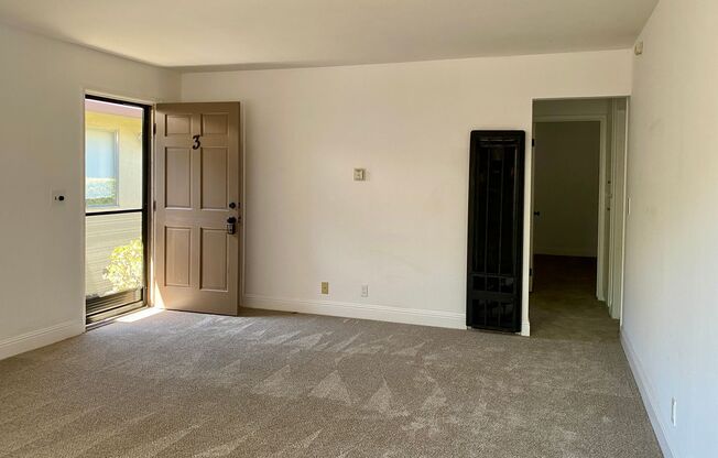 Newly updated 2 bedroom, 1 bathroom apartment in West San Jose!