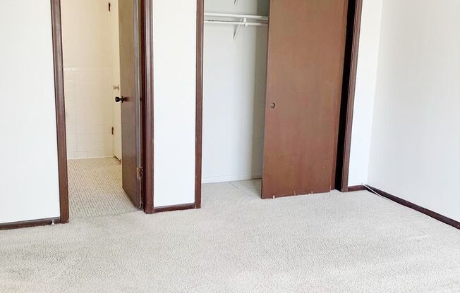 3 beds, 2 baths, 1,200 sqft, $1,345, Unit 17