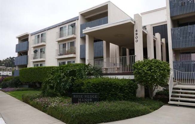 COMING SOON!  1 BEDROOM/1.5 BATH CONDO IN THE HEART OF LA MESA