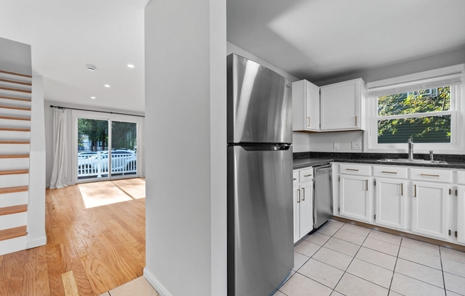 205 W 6