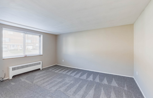 Studio, 1 bath, 385 sqft, $580, Unit 1725-06