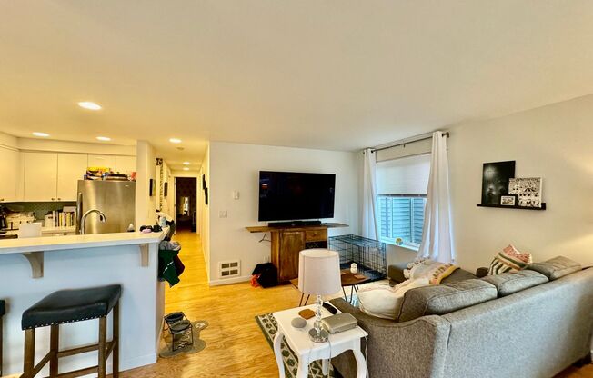 Location. location! Come home to this completely renovated condo in the heart of Magnolia.