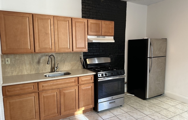 2 beds, 1 bath, 875 sqft, $2,500, Unit 2