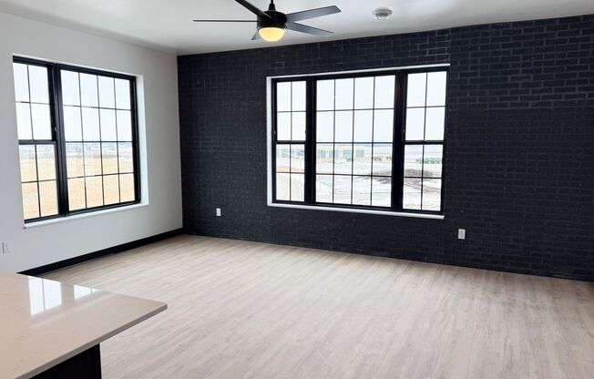 2 beds, 2 baths, 1,172 sqft, $1,790, Unit 302