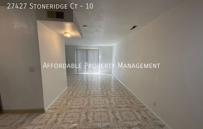 27427 Stoneridge Ct #10