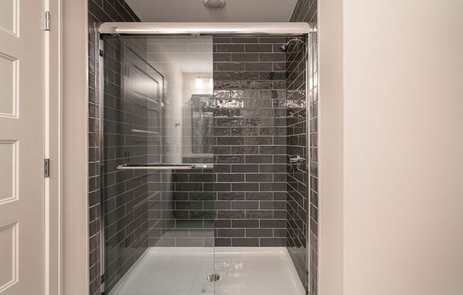 2 beds, 2 baths, $1,584, Unit 1050 N 4th St. Apt. 303