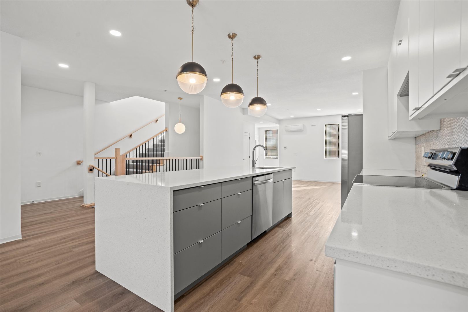 Beautiful 2-Bed/2.5 Bath Townhome in Downtown Shawnee!