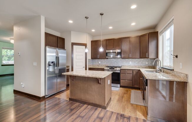 Bothell 4 Bedroom, Northshore Schools!