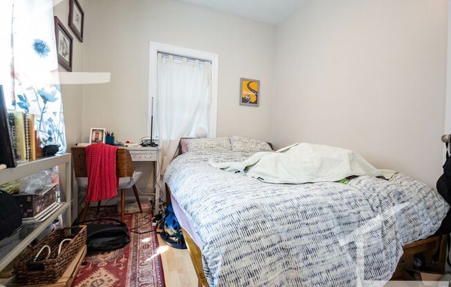 Amazing one bed in Allston.....
